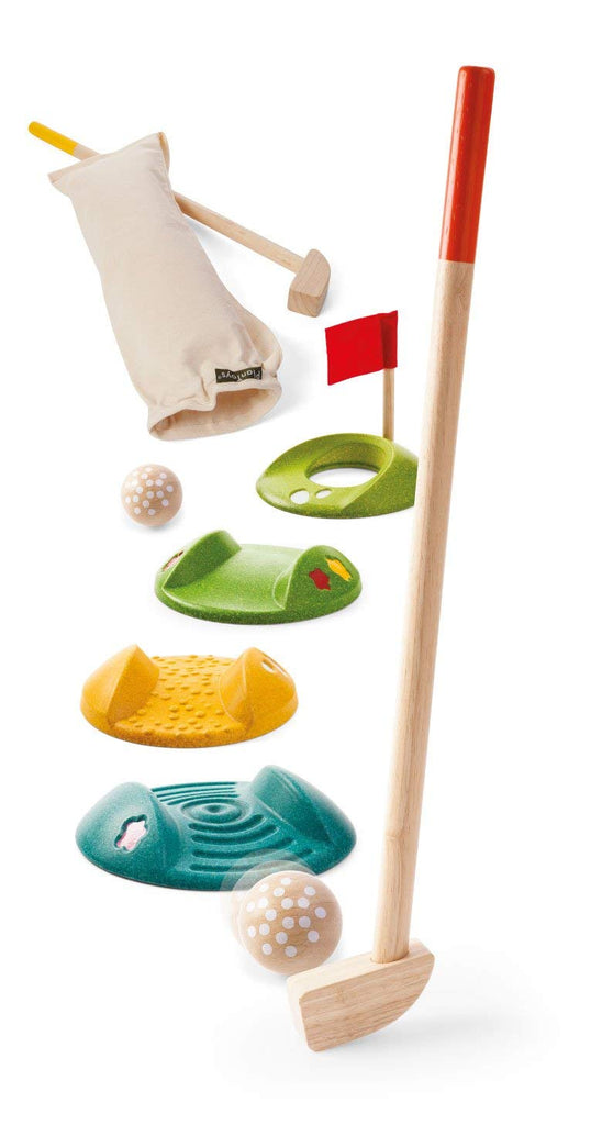 lifestyle_1, wooden golf set with bag