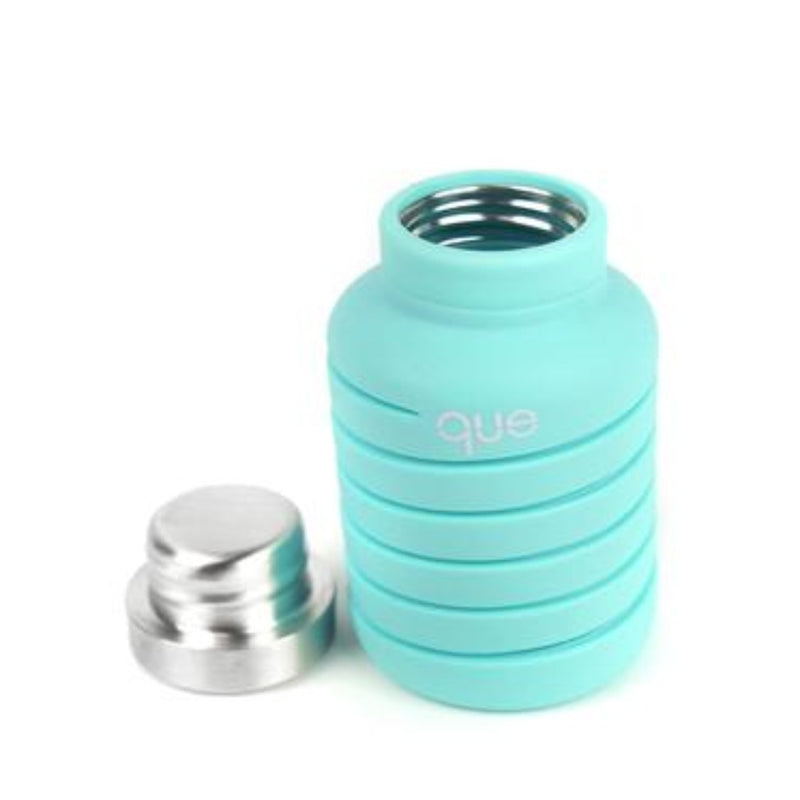 que Factory Lightweight Reusable Collapsible Silicone Water Bottle misty mint blue green 20 ounces