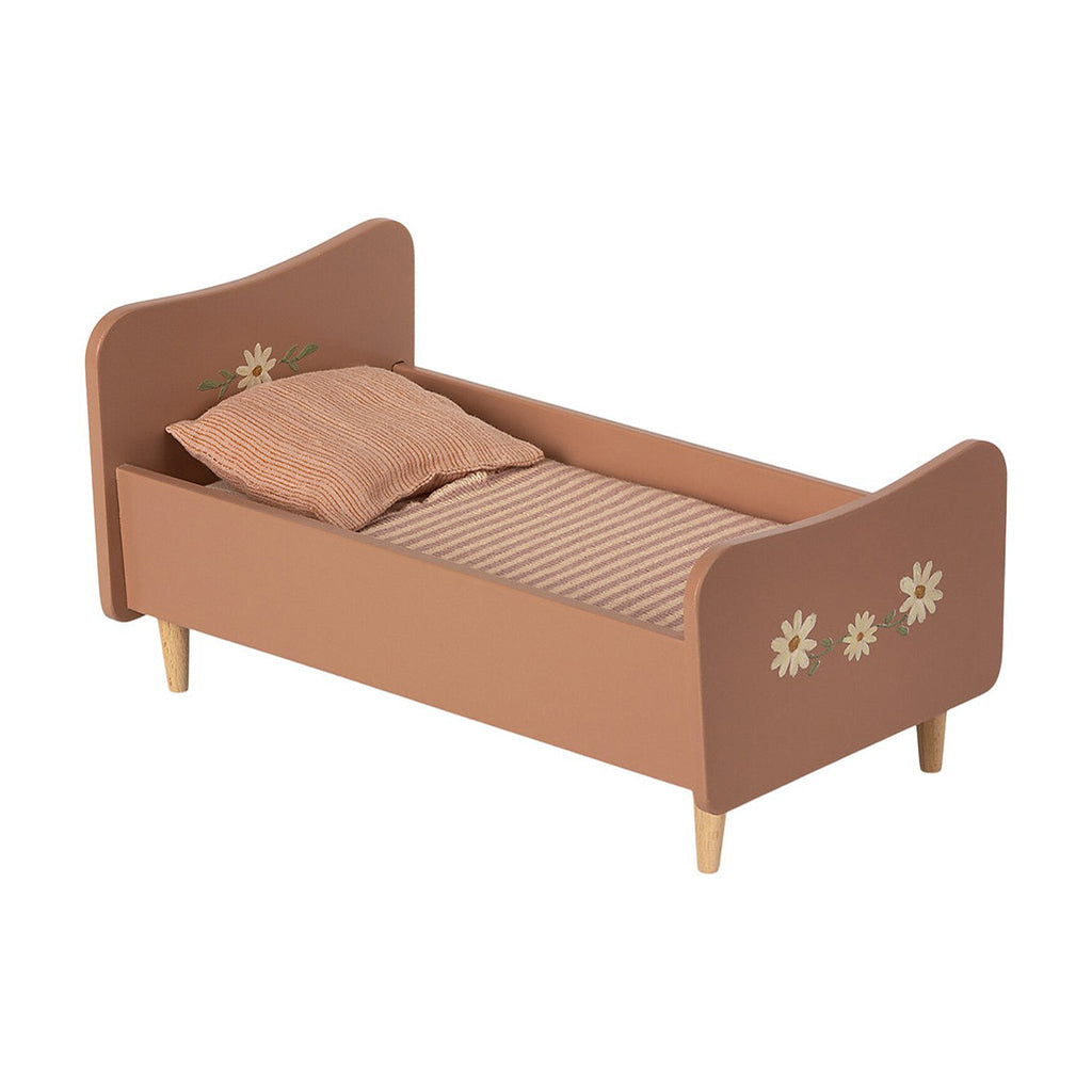 maileg minitaure wood bed