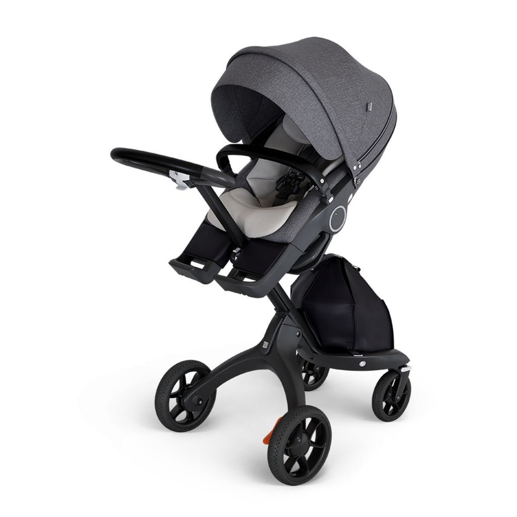 lifestyle_1, stokke stroller pram newborn seat inlay comfortable reversible xplory trailz scoot