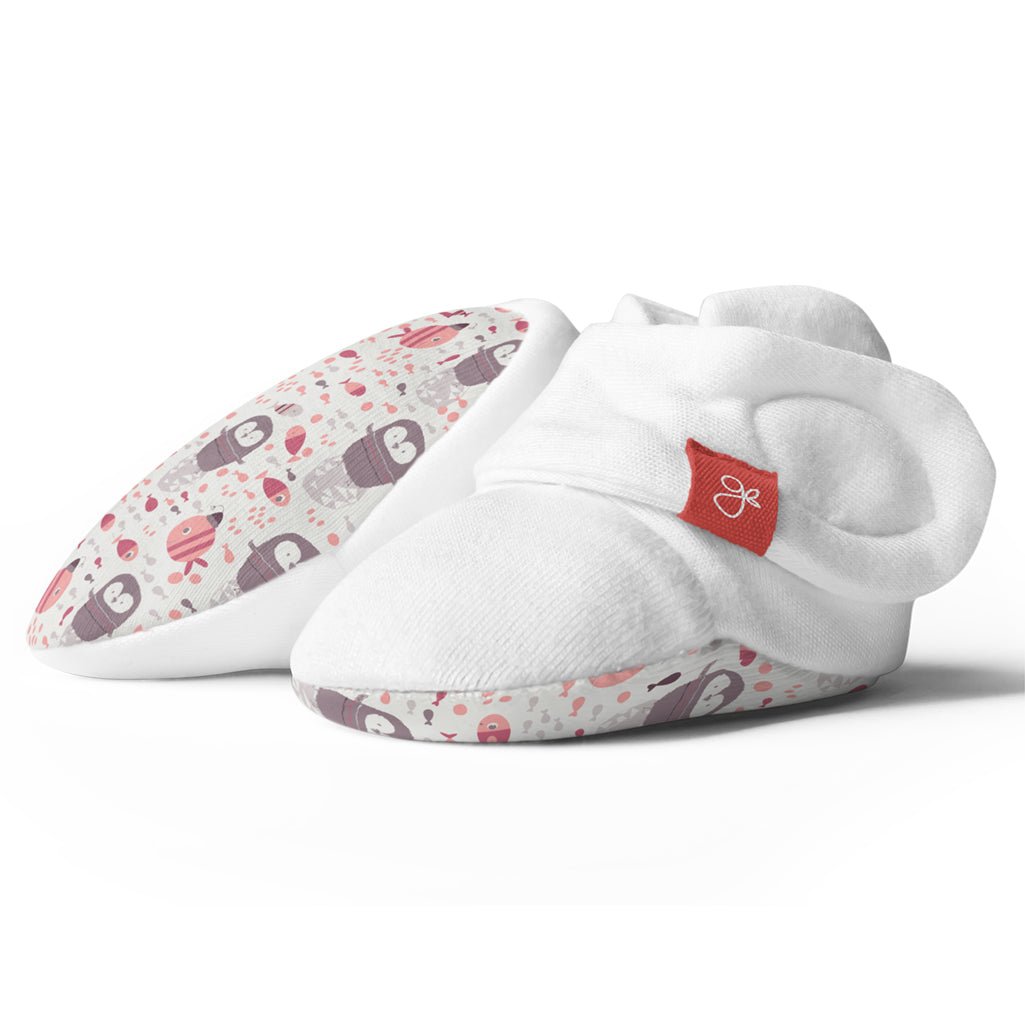 GoumiKids baby girl booties in Pink Waddles